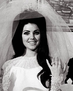 otsifc:  Priscilla Presley and Lana Del Rey