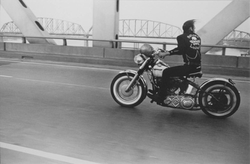 beatnikdaddio: crossing the ohio river into louisville, kentucky. 1966. photo by danny lyon.