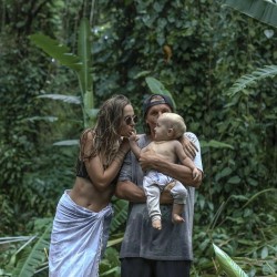 beautifulsimplehealth:  aleven11:  Jungle babes 