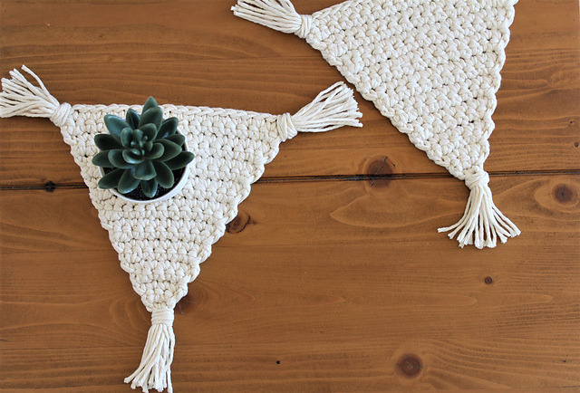 <p><a href="https://ericacrochets.tumblr.com/post/618999811433168896/boho-triangle-coaster-by-truly-crochet-free" class="tumblr_blog">ericacrochets</a>:</p>

<blockquote><p><b>Boho Triangle Coaster by Truly Crochet</b></p><p><a href="https://trulycrochet.com/boho-triangle-coaster-free-crochet-pattern/">Free Crochet Pattern Here</a></p></blockquote>