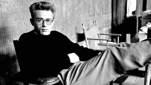 thelittlefreakazoidthatcould:James Dean photographed by Phil Stern, 1955.