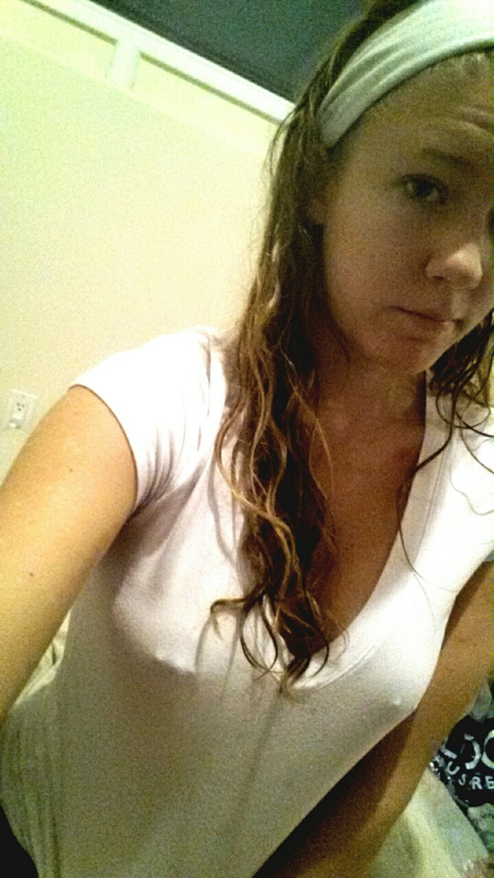 dryyoureyes:  Being home alone means I don’t have to wear a bra :’)