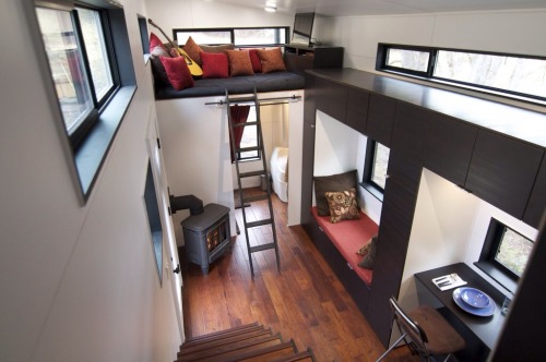 clorocks:  assbutt-in-the-garrison:  nosleeptilbushwick:  now that’s a tinyhouse i could live in.  this is literally all I want and need in life. this is the best.  why arent apartments shaped like???? 