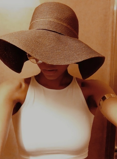 fashion-d0lly:  fashion-d0lly.tumblr.com/