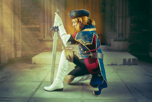 “P.S. Tomorrow my father is assigning HIM as my appointed knight…“Royal Guard Link cosp