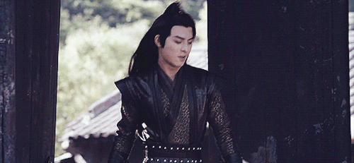 jokieliu: gusucloud: Xue Yang’s hair p0rn because he’s worth it. Gosh and to think about