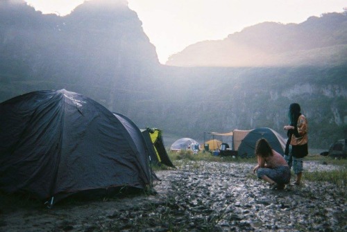 change-url:disposable cameras are top of the camping gear list now :) 