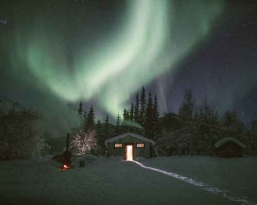 morgan-phillips: It was my first time seeing the Aurora Borealis…mind blown.