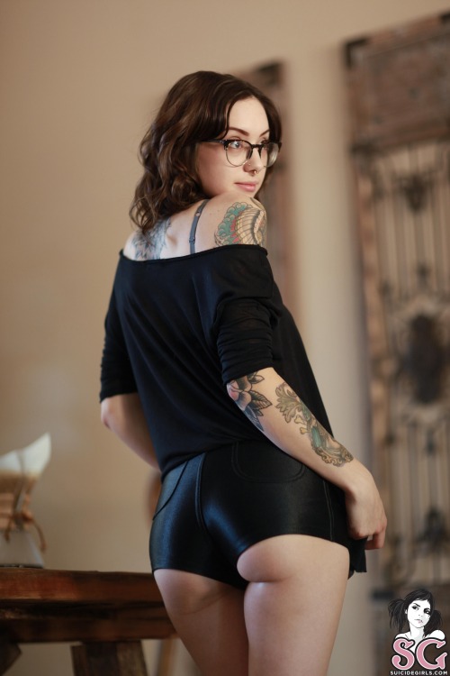 suicidegirlslover:  Feryn Suicide porn pictures