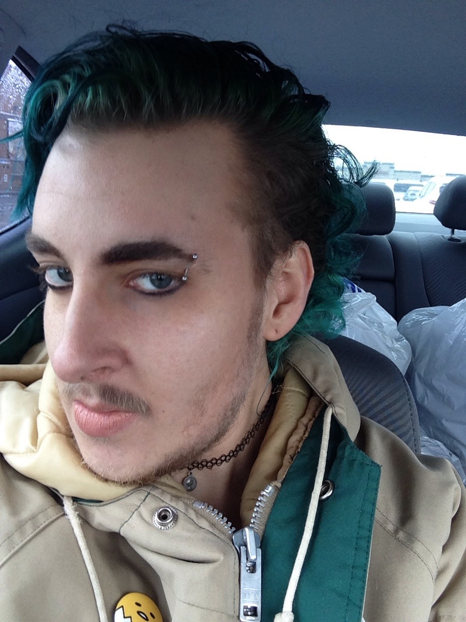 toadpiss:  Found old pics of myself on this phone and….. using them as inspo to