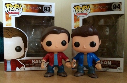 foxywinchesters:  Today is a very good day - Sammy finally arrived and now the boys are happily sat on my bedside table. And, true to life, there is no such thing as personal space between them.