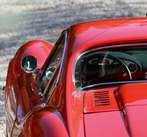 utwo: Ferrari Dino© joel goyer