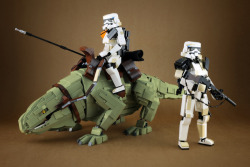 pimpmybricks:  Sandtrooper and Dewback by LEGO 7 https://flic.kr/p/26tsiQo