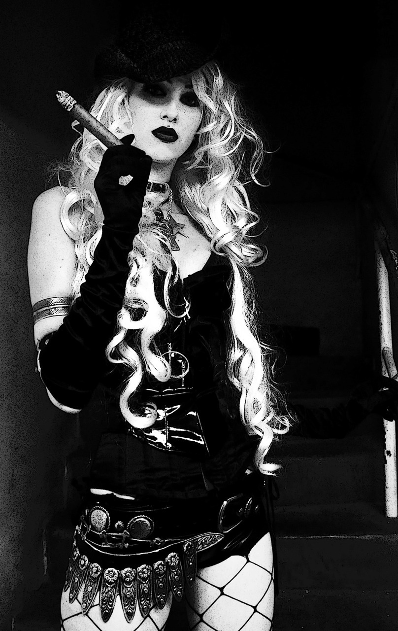 Selina Minx's Smoking Fetish
