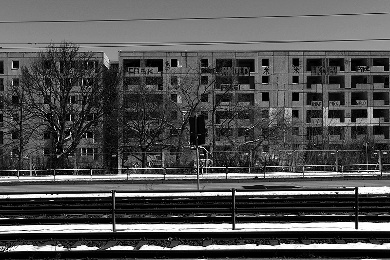 eastberliner:  abandoned plattenbau blocks , eastberlin 2013 