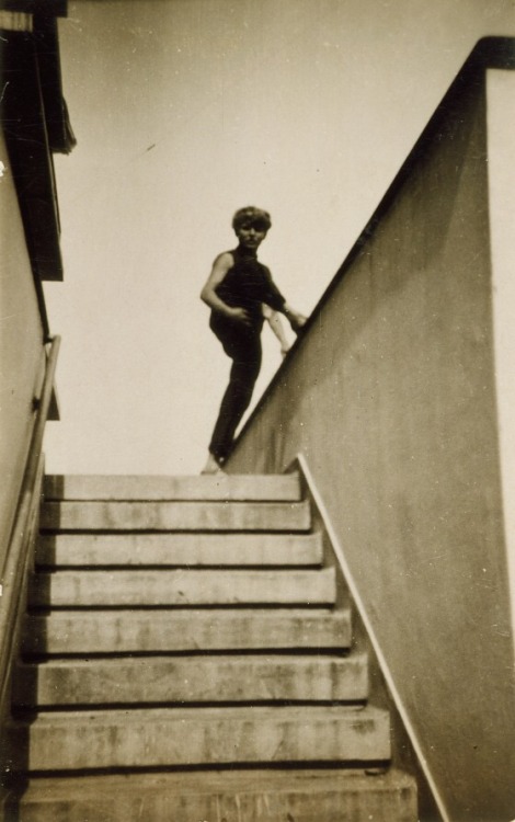 Karla Grosch, gym teacher at the bauhaus Dessau, late 1920s. Unknown photographer. Via LACMA