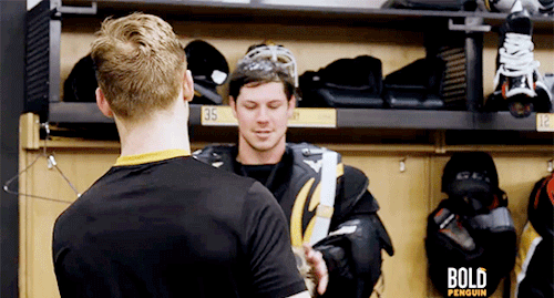 good job boys! have a fun day off, have a couple of beers...tristan rightfully gets the victory helmet
jets at penguins | 23rd january 2022 #tristan jarry#pittsburgh penguins #idk what that face is in the third one  #but I like it  #and look how pleased with himself he is  #in the last one  #I love him #mine:gif#mine:pens#gif:pens#jars#penguins #locker room shenanigans