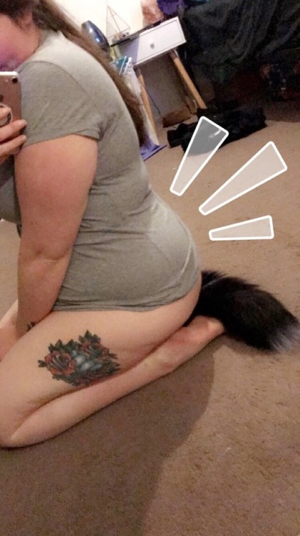 Porn photo Kittens tail came in