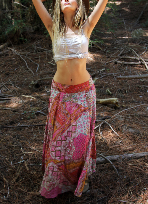 dayzea:  Just up on my shop ~ Adorable vintage items! Check it out here loves :) x 