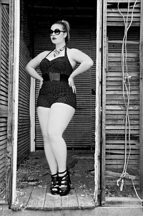 hourglassandclass: Love this retro black and white shot of a gorgeous plus size swimwear model! Chec