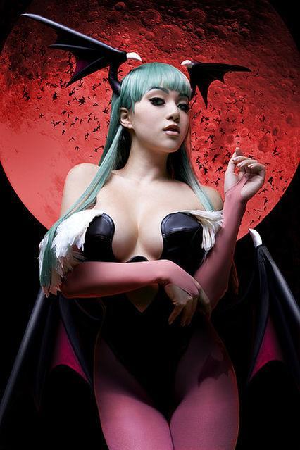 XXX Morrigan cosplay photo