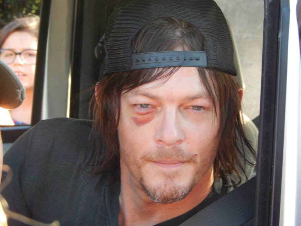 normanreedusitalia:  Norman in GA with fans :) credit: Walking Dead Fans/stalkers’