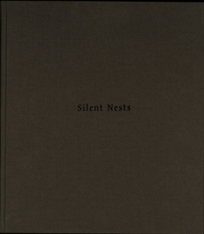 yama-bato:
“  Silent Nests. Photographs by Vicki Topaz.
Also : https://www.lensculture.com/projects/563-silent-nests
”