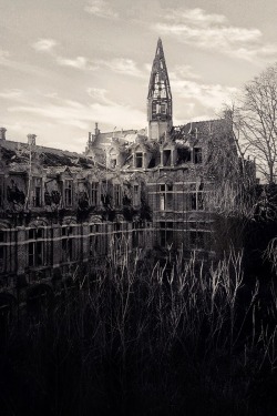 Asylum-Art:  Lost Castle:  Jan Stel On Behance Located In A Park Near The Center