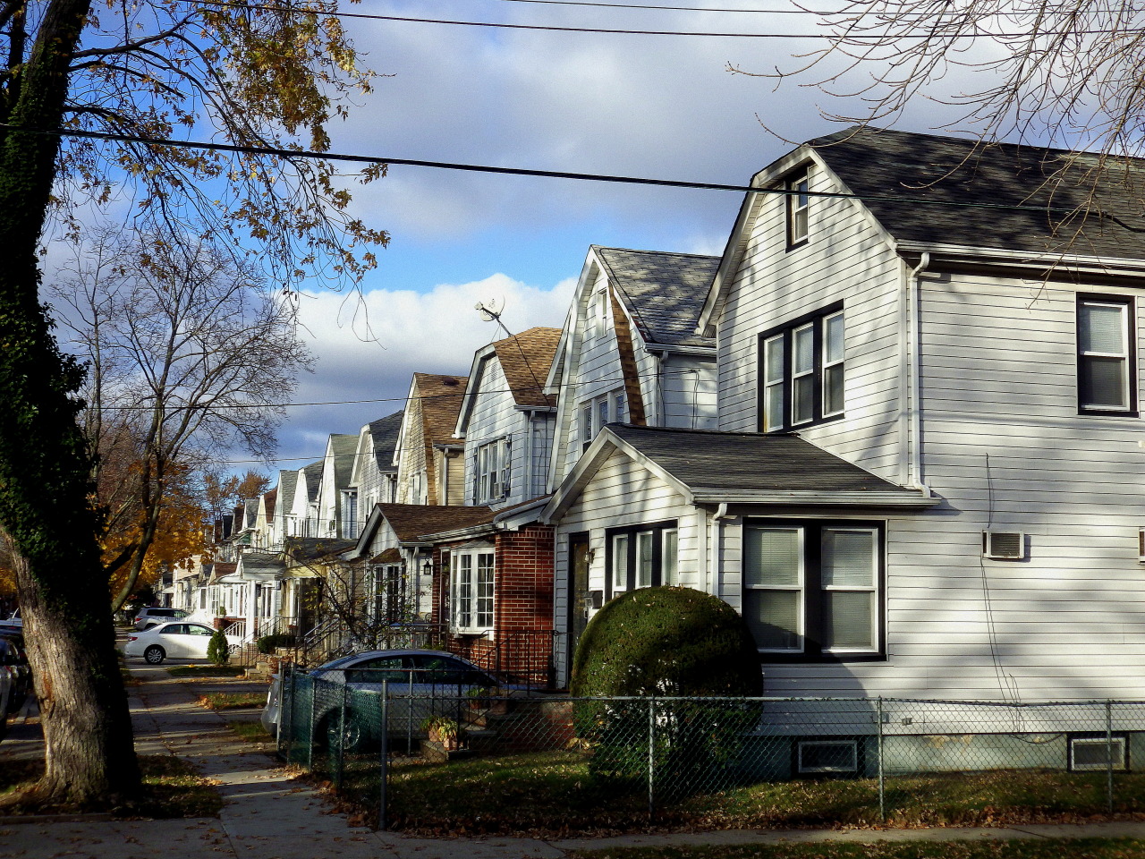 Wandering New York, Houses in Bellerose, Queens.