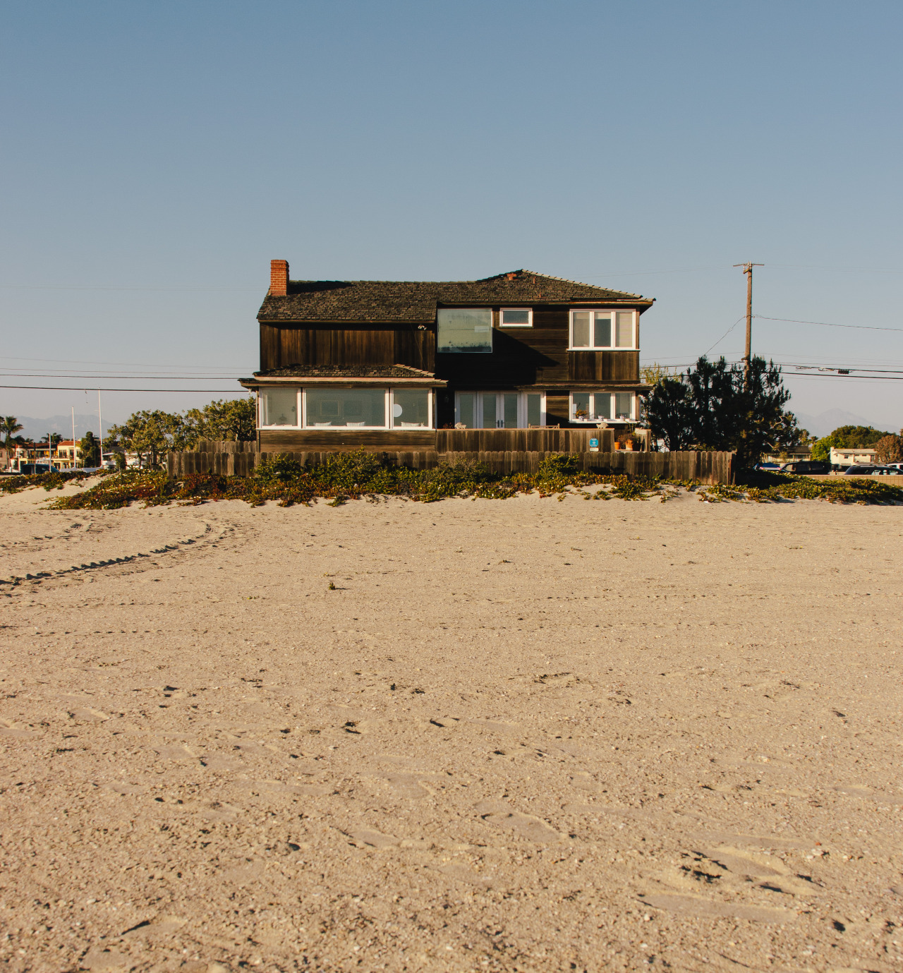masanagane:  House on the Strand.