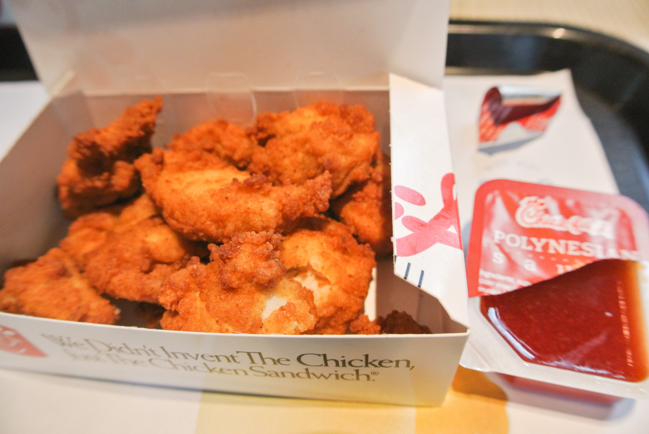 humblegumbo:  chicken nuggets with polynesian sauce from chik fil a 