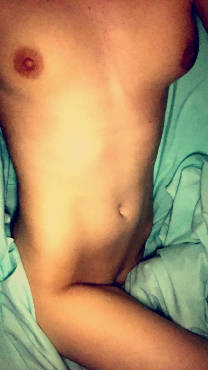 sexyteen-submissions:  Follow me