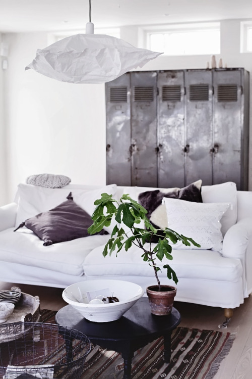 elorablue:  Living Room-Helt Enkelt 
