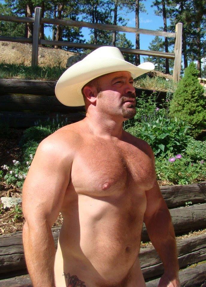 barebearx:  sdbboy69:  Love Joe Whitaker Want to see more? Check out my archive at