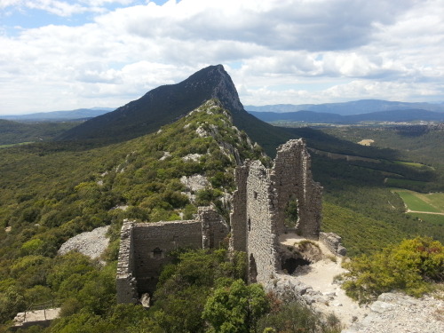 Porn serahsplaces:  Pic Saint Loup - Hérault photos