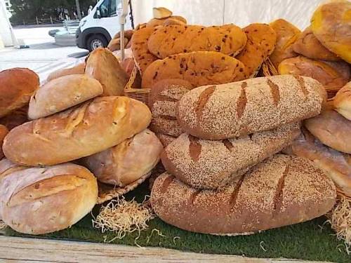 Large size = huge italian bread and bakery products.