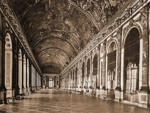 archimaps: The Galerie des Glaces inside the Château de Versailles