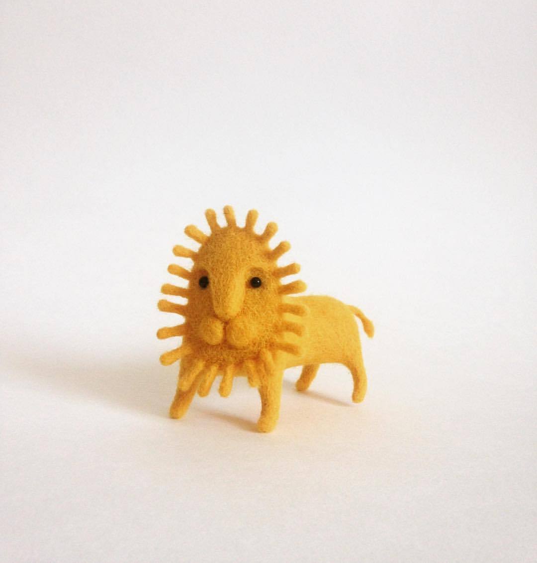 Lion in stock!) #sunny #summer #lion #sun #sculpture #art #design #giftidea #woolsculpture #hannadovhan #artists #wool #woolsculpture #homedecor #giftforhim #cute #yellow #jungle #etsyshop #photooftheday #toys #hygge #ukraine #haveaniceday #soul