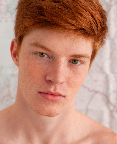 XXX I have a major thing for gingers. photo