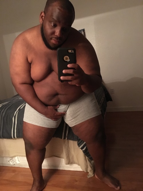 phat4eva: wherethabigdudes: burnett86: When I’m home the clothes come off Beautiful Sexy