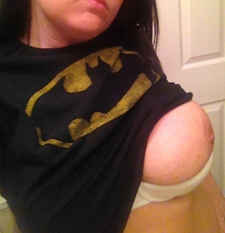 dominogirl69:  na na na na na na na na na na na na na na na na BATMAAAN 