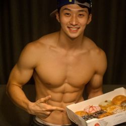 evianguy:  Hawt Asian Stud! 