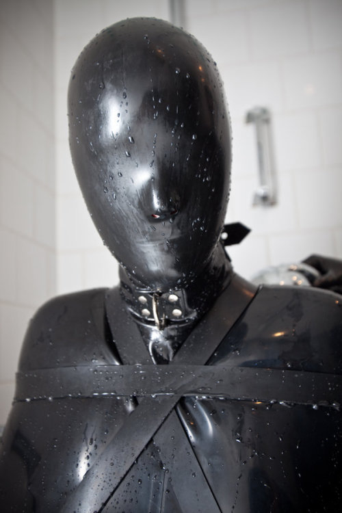 Porn latexcatsuit photos