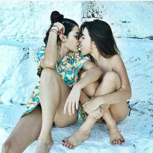 I love girls.