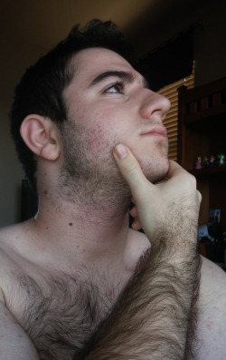 hirsute-honeys:  hairymenarms:    #hairyarms