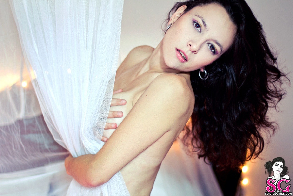 sglovexxx:  Priscila Suicide