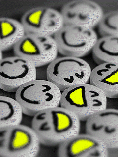 piperpetals:  Gifs Acid on We Heart Ithttp://weheartit.com/entry/60677961/via/Fondos_Animados 