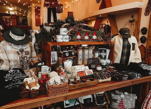 visitportangeles:  It’s #SmallBusinessSaturday! Come on downtown #PortAngeles and shop ‘til you drop! 🛍   📸: @moss_angeles   #VisitPortAngeles #supportportangeles https://instagr.am/p/CWyhtIoPdKx/   I miss going into Moss, it’s a great little