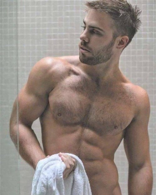 #men #hairy #twink #twinks #muscular #abs — view on Instagram ift.tt/3xCvT5y