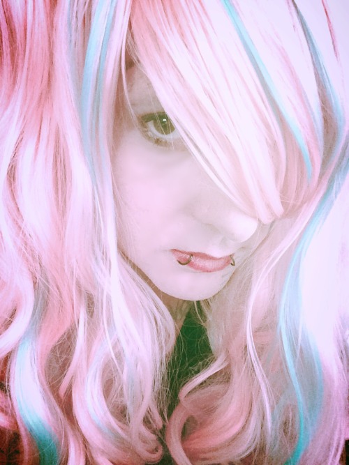 brokendoll666:  Haven’t posted a pic in awhile so…